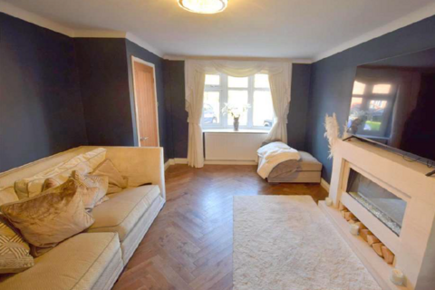 3 bedroom detached house to rent, Langdale Grove  Bingham N13