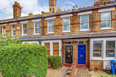 2 bedroom terraced house to rent, St Leonards Road