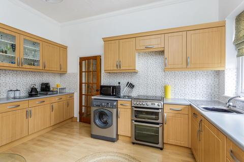 2 bedroom apartment to rent, Central Southsea