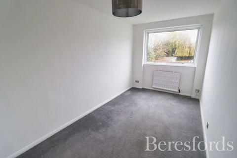 2 bedroom maisonette for sale, Carlton Close, Upminster, RM14