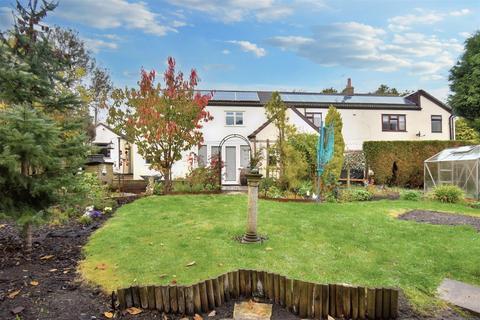 3 bedroom cottage for sale, Period Cottage With Large Garden & Detached Garage