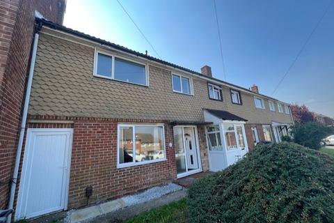 3 bedroom semi-detached house to rent, Firmstone Road, Winchester