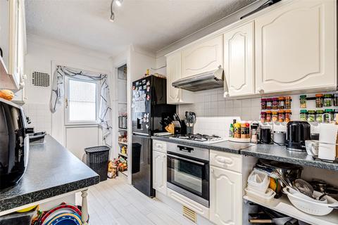 2 bedroom flat for sale, Harrow Road, Worthing, West Sussex, BN11