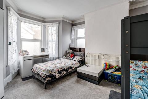 2 bedroom flat for sale, Harrow Road, Worthing, West Sussex, BN11