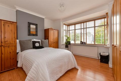 199 Capworth Street, London, E10 5AR