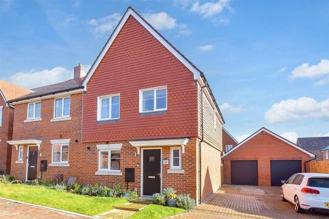 3 bedroom semi-detached house for sale, The Rew, West Broyle, Chichester, West Sussex