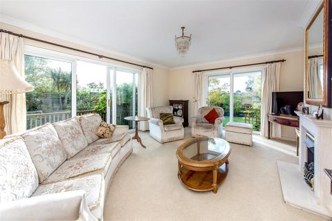 3 bedroom bungalow for sale, Furlong Green, Taunton