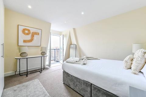 3 bedroom flat to rent, Camden Road, Holloway, London, N7