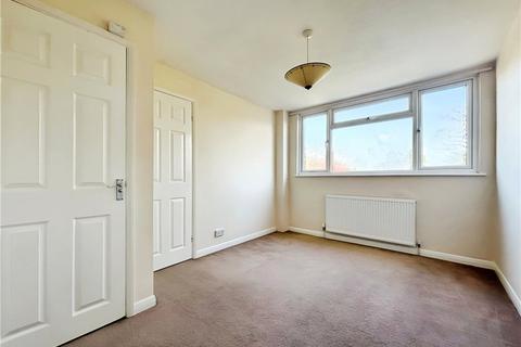 91 Barkham Ride, Finchampstead, Wokingham, RG40 4HB