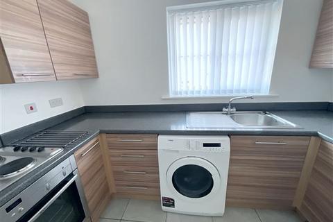 2 bedroom flat for sale, Doveholes Drive, Sheffield, S13 9DR