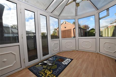 3 bedroom semi-detached house for sale, Wellcroft Grove, Tingley, Wakefield, West Yorkshire