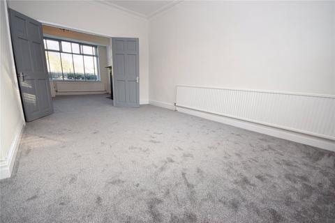 3 bedroom terraced house to rent, Low Lane, Horsforth, Leeds, West Yorkshire