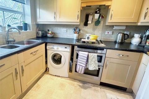 2 bedroom terraced house to rent, Lamplighters Walk, Trowbridge
