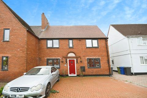 3 bedroom semi-detached house for sale, Hunloke Avenue, Derbyshire S40