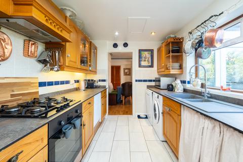 194 Clensham Lane, Sutton, SM1 2NG