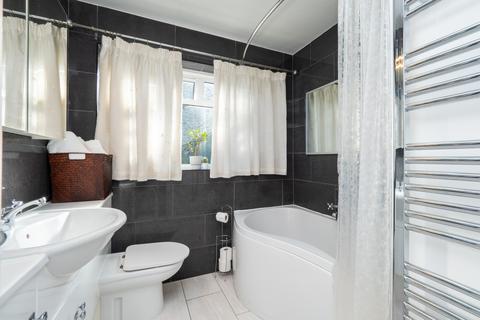 194 Clensham Lane, Sutton, SM1 2NG