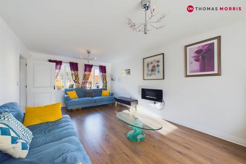 12 Green Walk, Papworth Everard, Cambridge, CB23 3AH