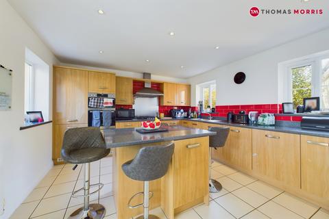 12 Green Walk, Papworth Everard, Cambridge, CB23 3AH
