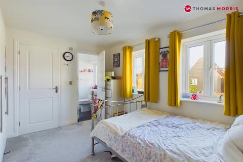 12 Green Walk, Papworth Everard, Cambridge, CB23 3AH
