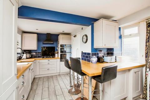 29 High Lane, Halifax, HX2 0NW