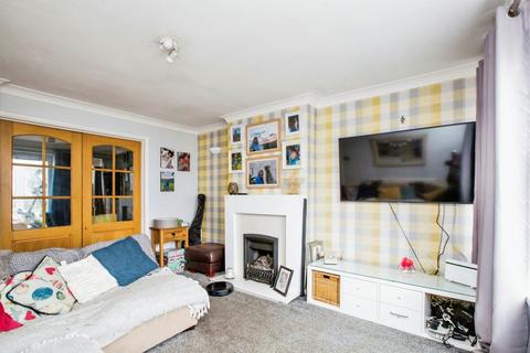 29 High Lane, Halifax, HX2 0NW