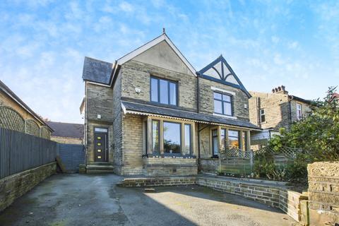 4 bedroom semi-detached house for sale, Keighley Road, West Yorkshire HX2