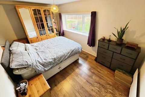 591 Dividy Road, Stoke-on-trent, ST2 0AG