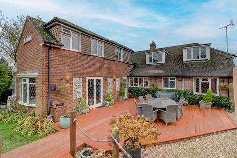 4 bedroom detached house for sale, Orchard Way, High Wycombe HP15