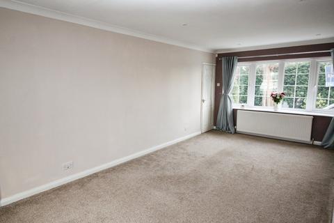 3 Ackton Close, Ackton, Pontefract, WF7 6JB
