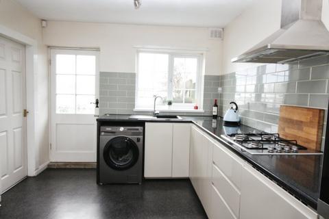 3 Ackton Close, Ackton, Pontefract, WF7 6JB