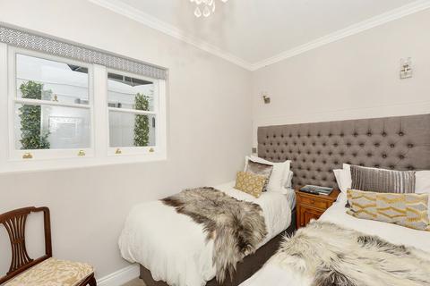 2 bedroom flat to rent, Stanhope Gardens, South Kensington, SW7