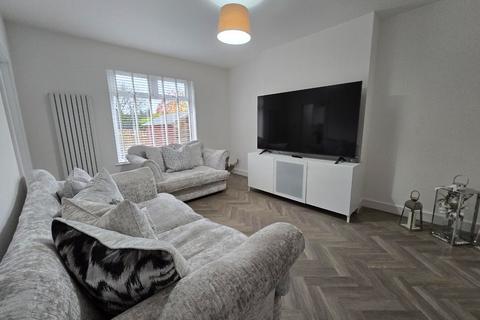 2 bedroom flat for sale, Aros Drive, Glasgow