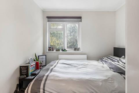 3 bedroom flat to rent, West Hill, Putney, London, SW15