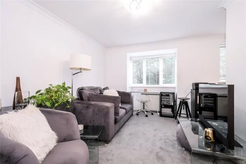 1 bedroom flat for sale, Lincoln Court, Gants Hill IG2