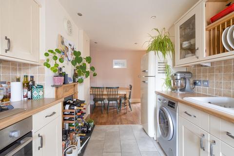 2 bedroom flat for sale, Christchurch Road, Clifton