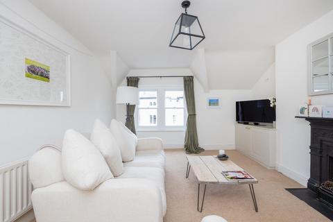 2 bedroom flat for sale, Christchurch Road, Clifton