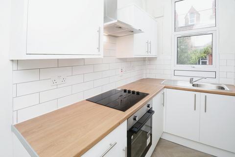 2 bedroom terraced house to rent, Gilpin Terrace, Leeds, West Yorkshire, LS12