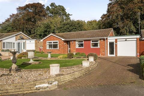 2 bedroom detached bungalow for sale, Bradstow Way, Broadstairs