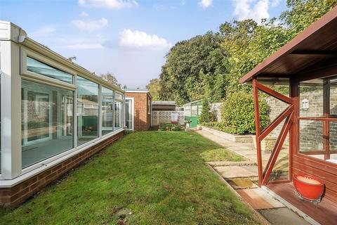 2 bedroom detached bungalow for sale, Bradstow Way, Broadstairs