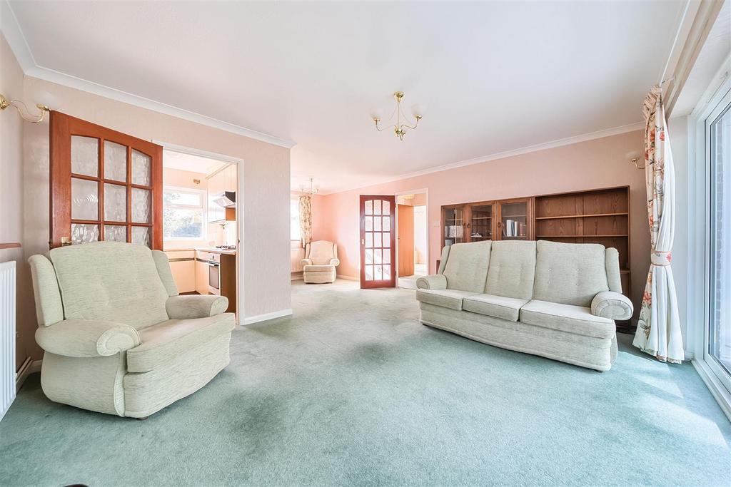 Bradstow Way 2 Bedroom Bungalow Broadstairs - loun