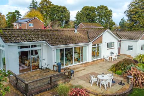 4 bedroom detached bungalow for sale, Warren Park, West Hill