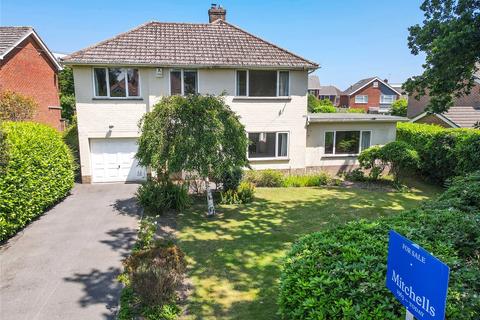 4 bedroom detached house for sale, Lyon Avenue, New Milton, Hampshire, BH25