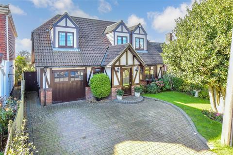 4 bedroom detached house for sale, Tudor Avenue, Dymchurch, Kent