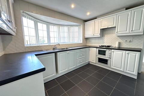 4 bedroom detached house for sale, Denevale, Yarm TS15 9SA