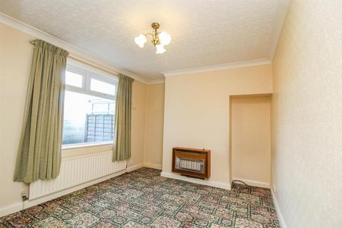 3 bedroom semi-detached house for sale, Sunnydale Park, Ossett WF5