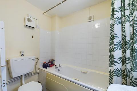 Studio for sale, Wollaston Close, Bury St Edmunds, IP32