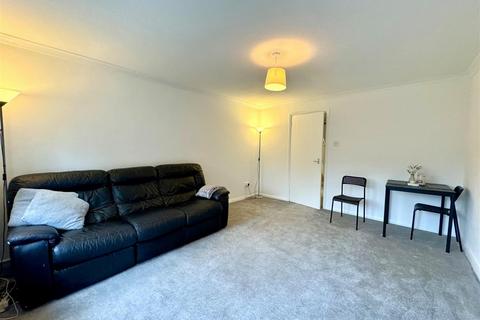 2 bedroom terraced house for sale, Coxmoor Close, Fleet GU52