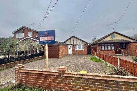 2 bedroom bungalow for sale, New Road, Canvey Island