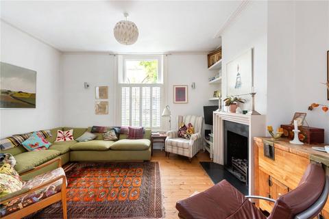 3 bedroom semi-detached house to rent, Yoakley Road, London, N16