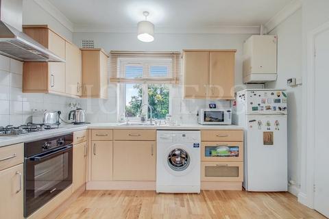 2 bedroom flat for sale, Tudor Gardens, London, NW9